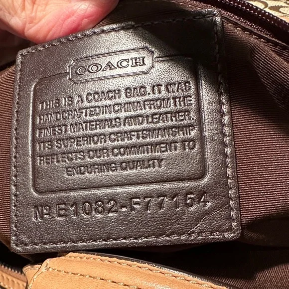 Coach Brown Canvas Signature Travel Bag & Makeup tote - Picture 2 of 16